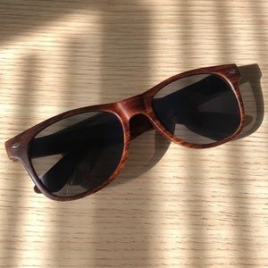 NWT! Casamigos Faux Wood Wayfarer Sunglasses